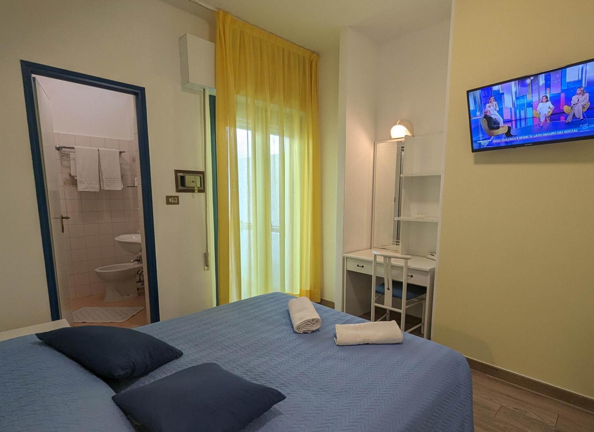 Hotel Tivoli Misano Adriatico Exterior foto